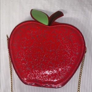 COPY - DISNEY SNOW WHITE PURSE